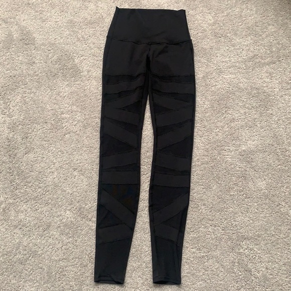 Lululemon black mesh leggings size 4